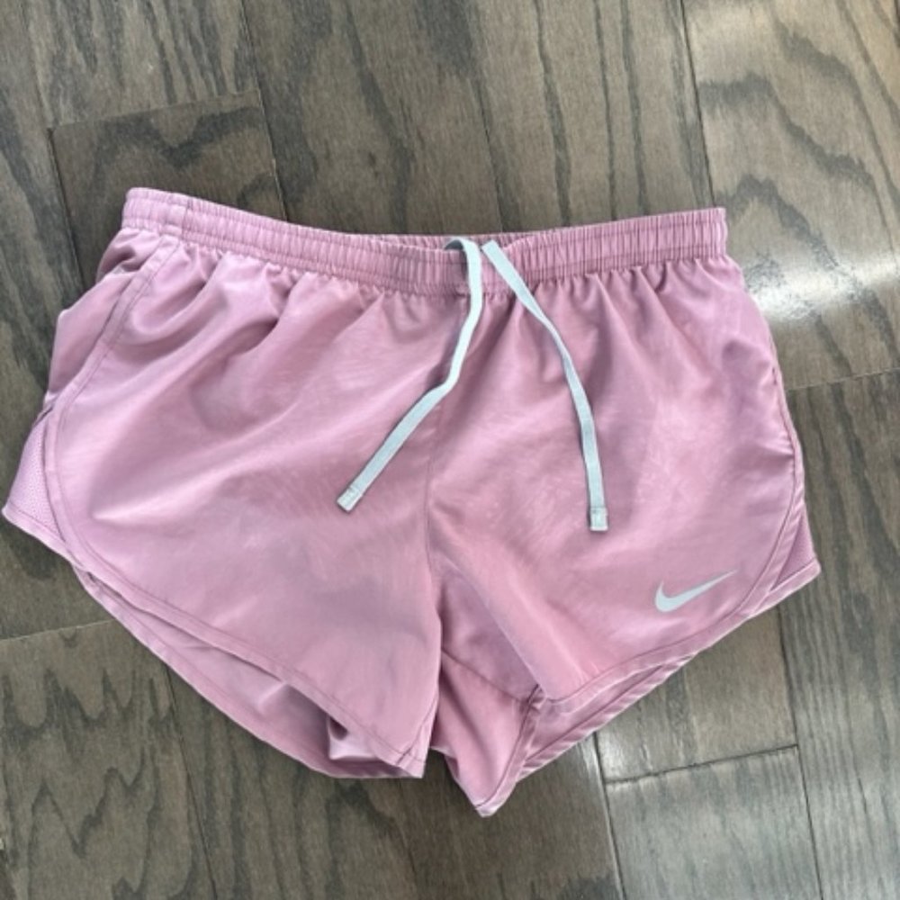 Nike Swoosh Gym Exercise Running Short
